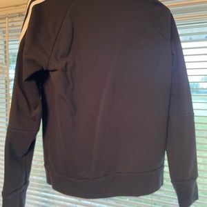 Womens Adidas Medium Crewneck- black